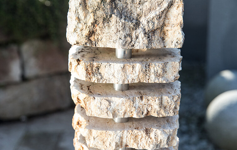 Naturstein Deko Garten